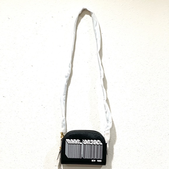 Marc Jacobs Handbags - Marc Jacobs Black Crossbody Bag (NWT) small
